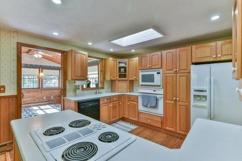 9 Pinewood Dr, Webster, MA 01570 photo 20