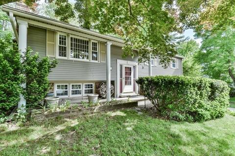 9 Pinewood Dr, Webster, MA 01570 photo 4