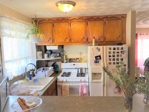 143 Jencks St, Fall River, MA 02723 photo 2