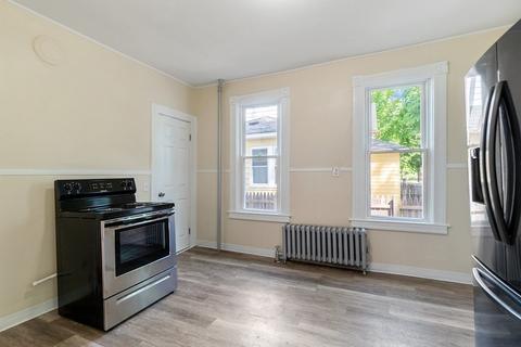 79 Mapledell St, Springfield, MA 01109 photo 9