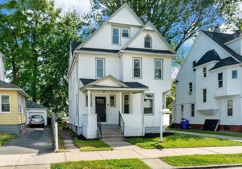 79 Mapledell St, Springfield, MA 01109 photo 2