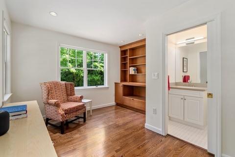 26 Everett St, Newton, MA 02459 photo 11