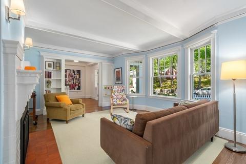 26 Everett St, Newton, MA 02459 photo 9