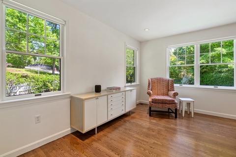 26 Everett St, Newton, MA 02459 photo 10