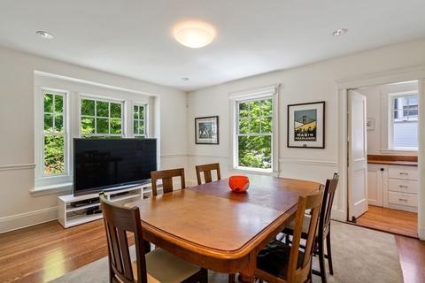 26 Everett St, Newton, MA 02459 photo 13