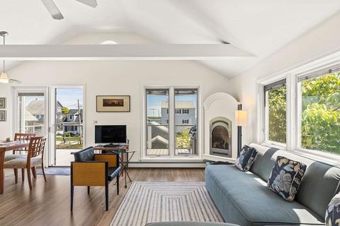 5 Pond St, Wareham, MA 02571 photo 4