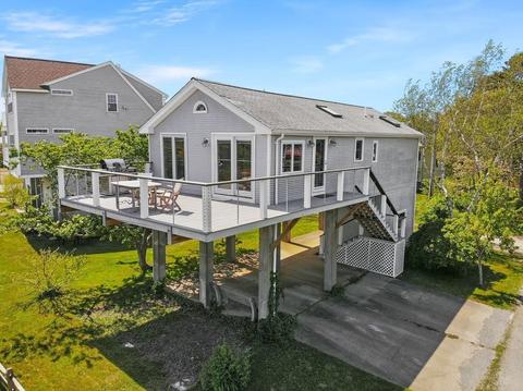 5 Pond St, Wareham, MA 02571 photo 1