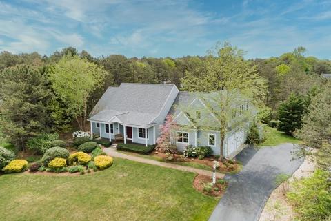 88 Taurus Dr, Mashpee, MA 02649 photo 2