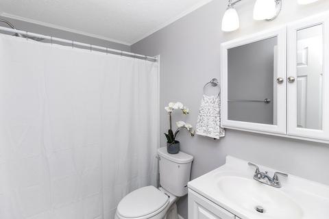 546 Plainfield St, Springfield, MA 01107 photo 25