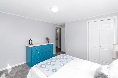 546 Plainfield St, Springfield, MA 01107 photo 18
