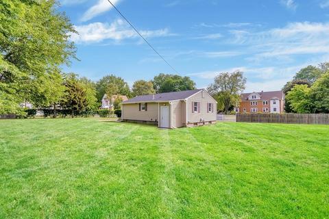 546 Plainfield St, Springfield, MA 01107 photo 37