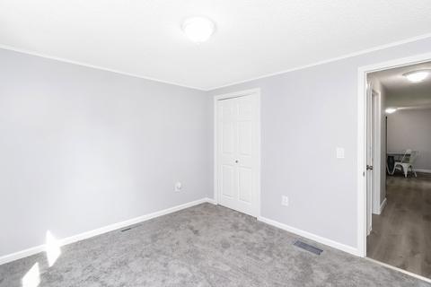 546 Plainfield St, Springfield, MA 01107 photo 22