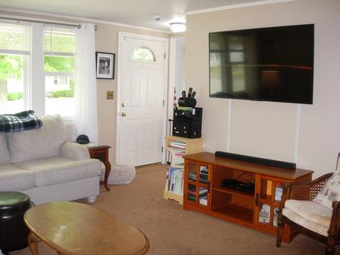 12 Sunset Dr, Springfield, MA 01109 photo 11