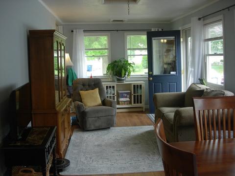 12 Sunset Dr, Springfield, MA 01109 photo 4