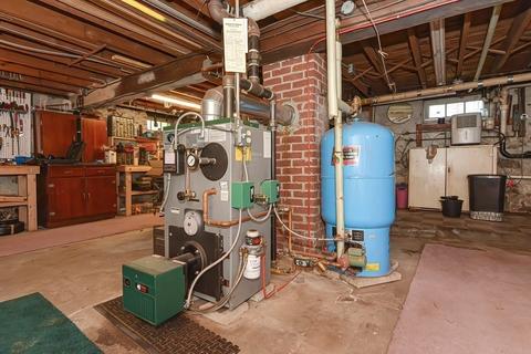 301 Thompson Rd, Webster, MA 01570 photo 17