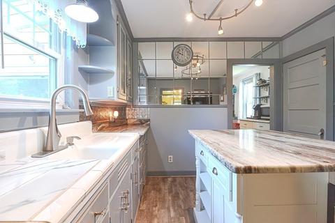301 Thompson Rd, Webster, MA 01570 photo 11