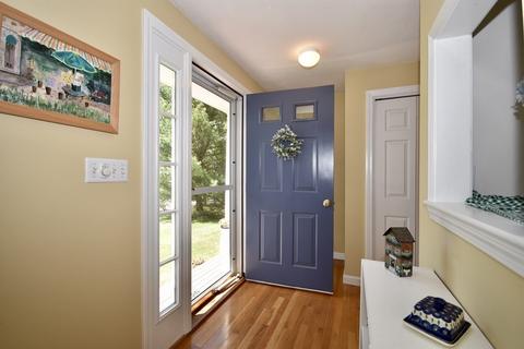 54 Snead Dr, Mashpee, MA 02649 photo 5