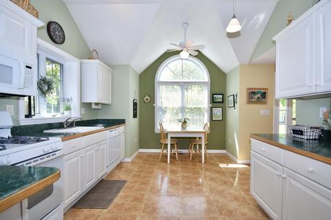 54 Snead Dr, Mashpee, MA 02649 photo 9