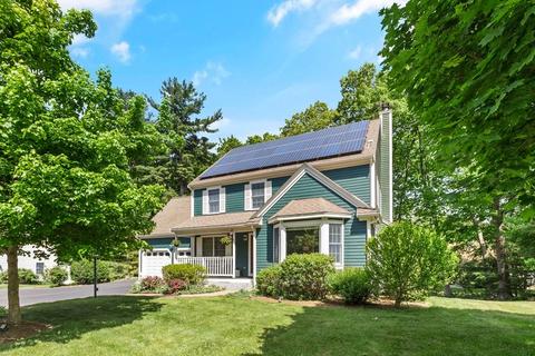 4 Carriage Ln, Maynard, MA 01754 photo 1