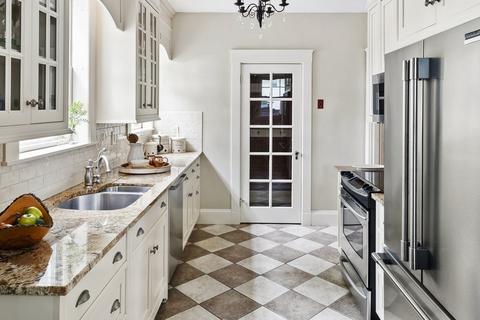 22 Dudley St, Reading, MA 01867 photo 19