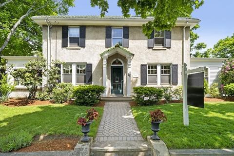 22 Dudley St, Reading, MA 01867 photo 2