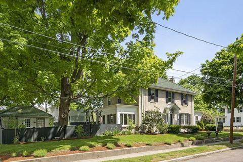22 Dudley St, Reading, MA 01867 photo 1