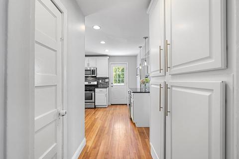 16 Curtis St, Marblehead, MA 01945 photo 13