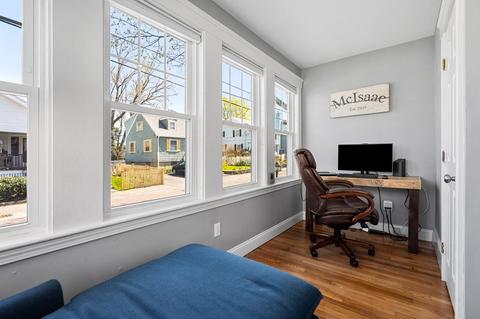16 Curtis St, Marblehead, MA 01945 photo 12