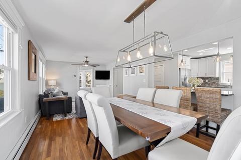 16 Curtis St, Marblehead, MA 01945 photo 8