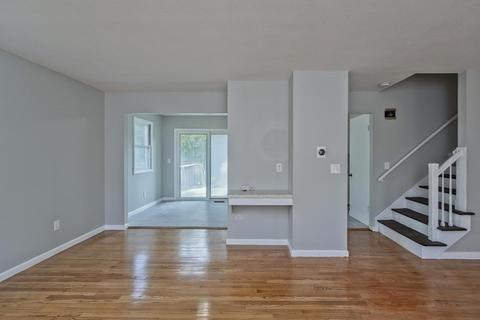 67 Fairhaven Dr, Springfield, MA 01151 photo 10