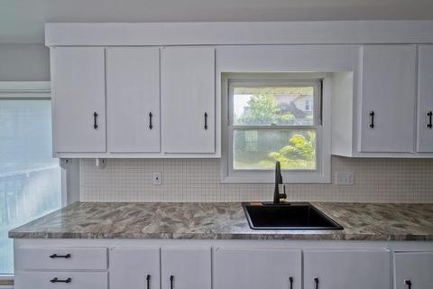 67 Fairhaven Dr, Springfield, MA 01151 photo 4