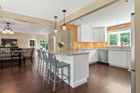 13 Cherry Rd, Beverly, MA 01915 photo 4