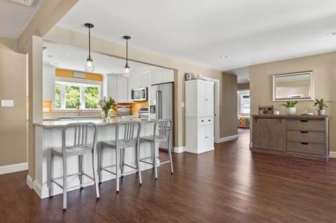 13 Cherry Rd, Beverly, MA 01915 photo 3