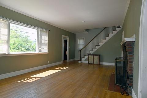 36 Eunice Ave, Worcester, MA 01606 photo 3