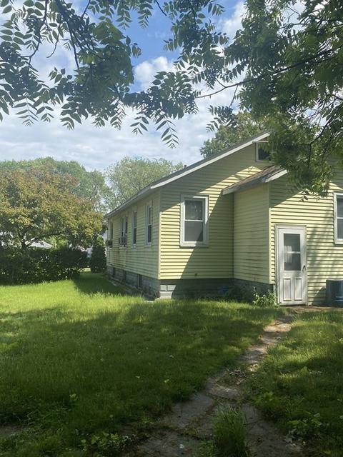 258 Jasper St, Springfield, MA 01109 photo 3