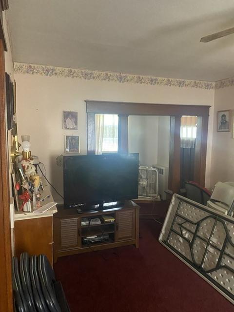 258 Jasper St, Springfield, MA 01109 photo 9