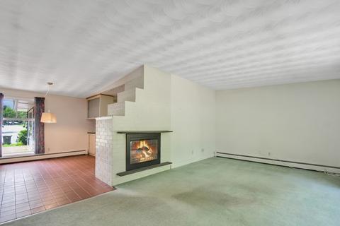 69 Eaton Rd, Framingham, MA 01701 photo 4