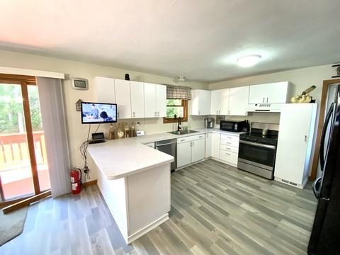 8 Lyndale Ave, Webster, MA 01570 photo 14