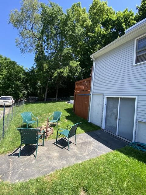 8 Lyndale Ave, Webster, MA 01570 photo 12