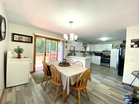 8 Lyndale Ave, Webster, MA 01570 photo 13