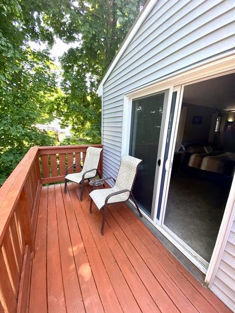 8 Lyndale Ave, Webster, MA 01570 photo 4