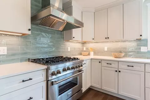 8 Sayward St, Gloucester, MA 01930 photo 7