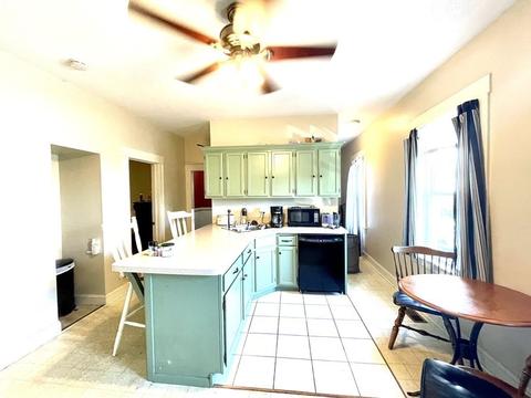41 Barber Ave, Worcester, MA 01606 photo 3