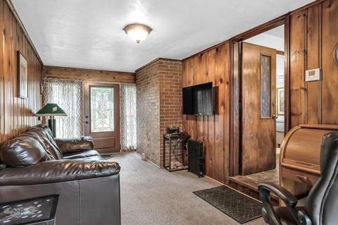 120 Parkerview St, Springfield, MA 01129 photo 9
