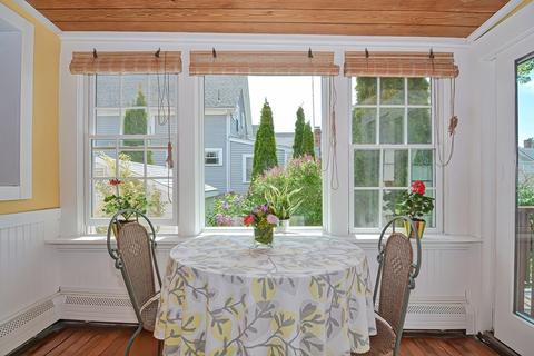 23 Barnard St, Marblehead, MA 01945 photo 18