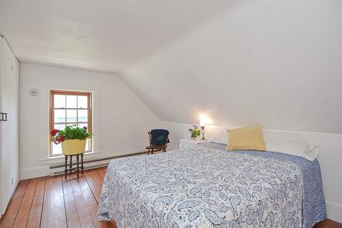 23 Barnard St, Marblehead, MA 01945 photo 26