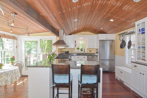 23 Barnard St, Marblehead, MA 01945 photo 11
