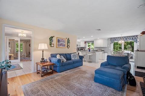 8 Currier Rd, Middleton, MA 01949 photo 17