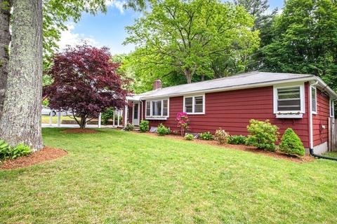 5 Thomas St, Walpole, MA 02081 photo 2