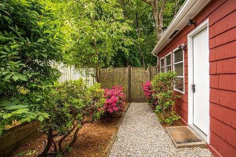 5 Thomas St, Walpole, MA 02081 photo 4
